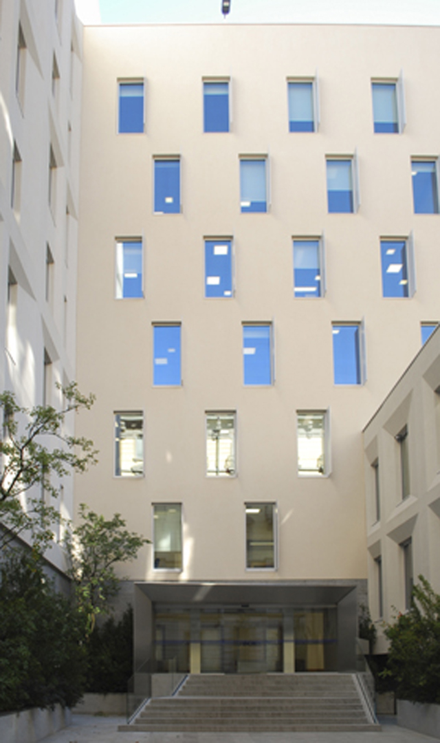 Layout distributivo sede Luxottica, Milano